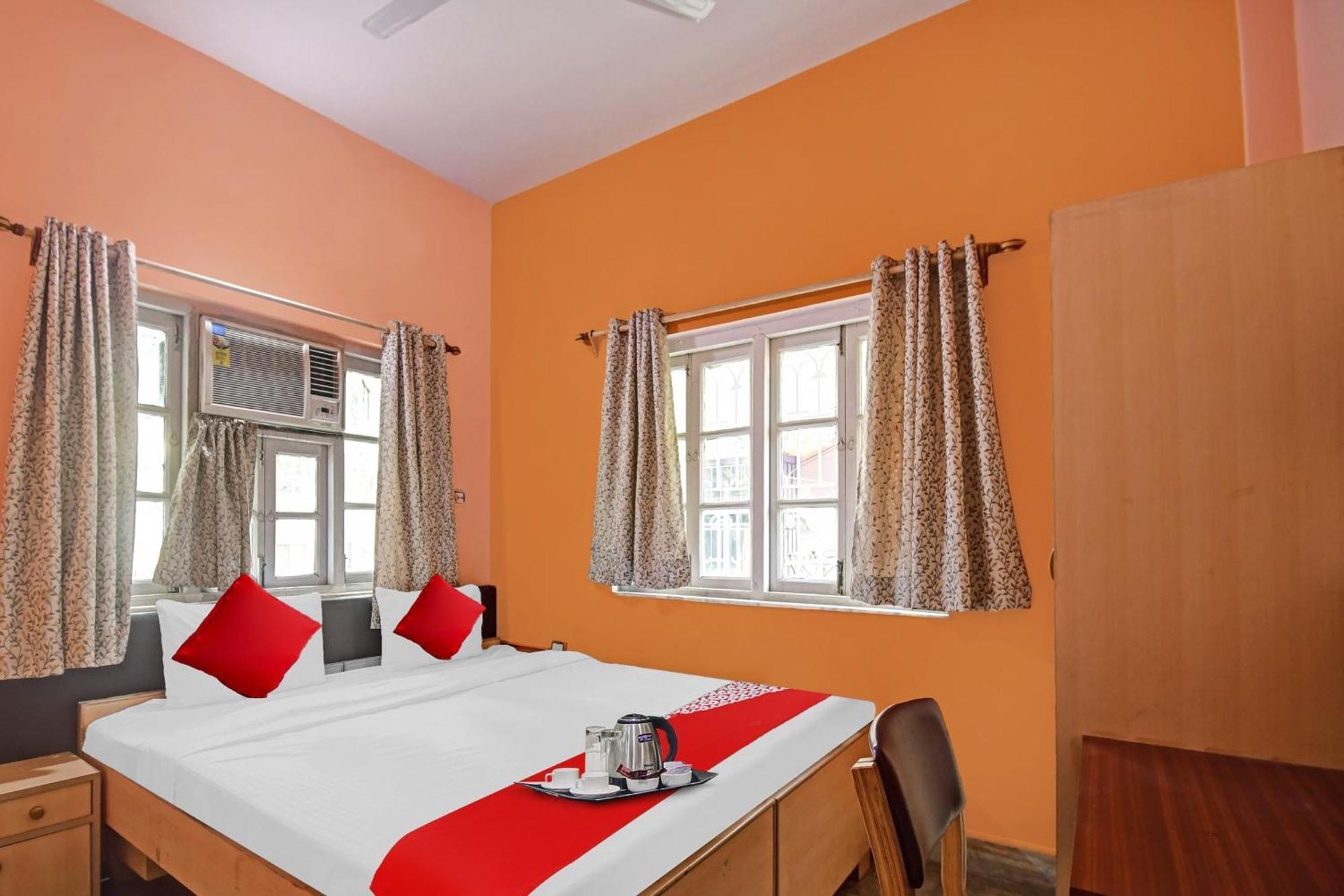 Hotel O R A Homestay Near Acropolis Mall Kalkutta Exterior foto